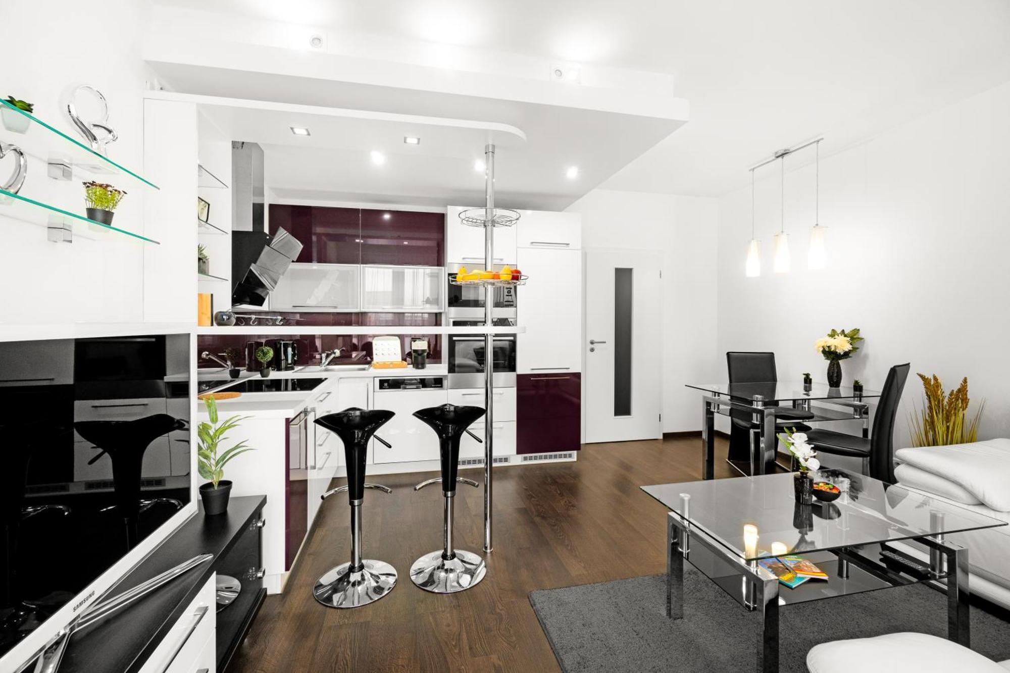Bnb New Beautiful Apartment In The Center Of Ostrava With Option Garage Parking Esterno foto