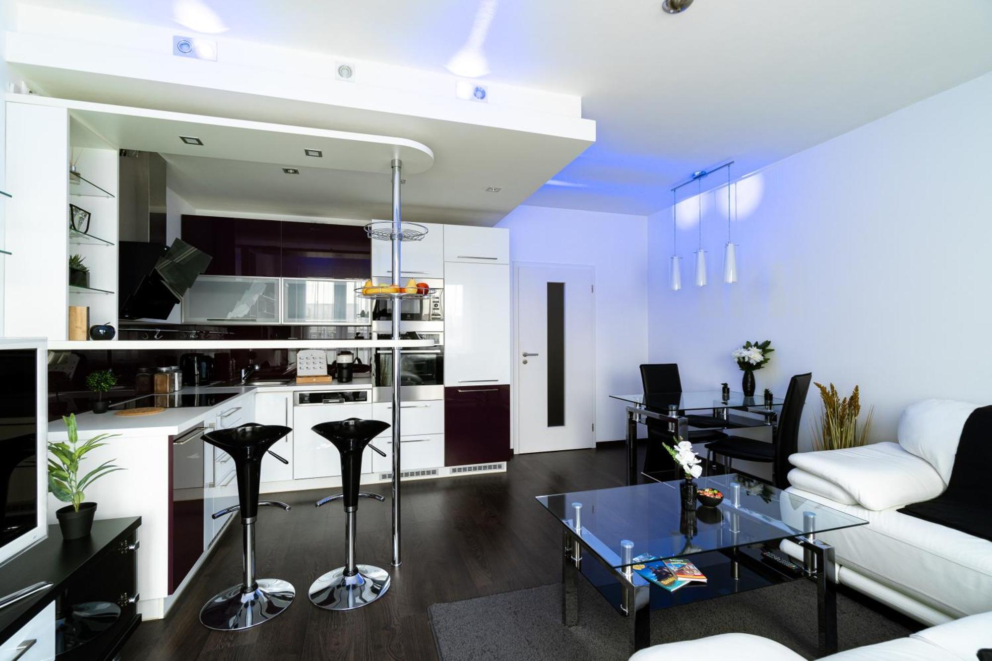 Bnb New Beautiful Apartment In The Center Of Ostrava With Option Garage Parking Esterno foto