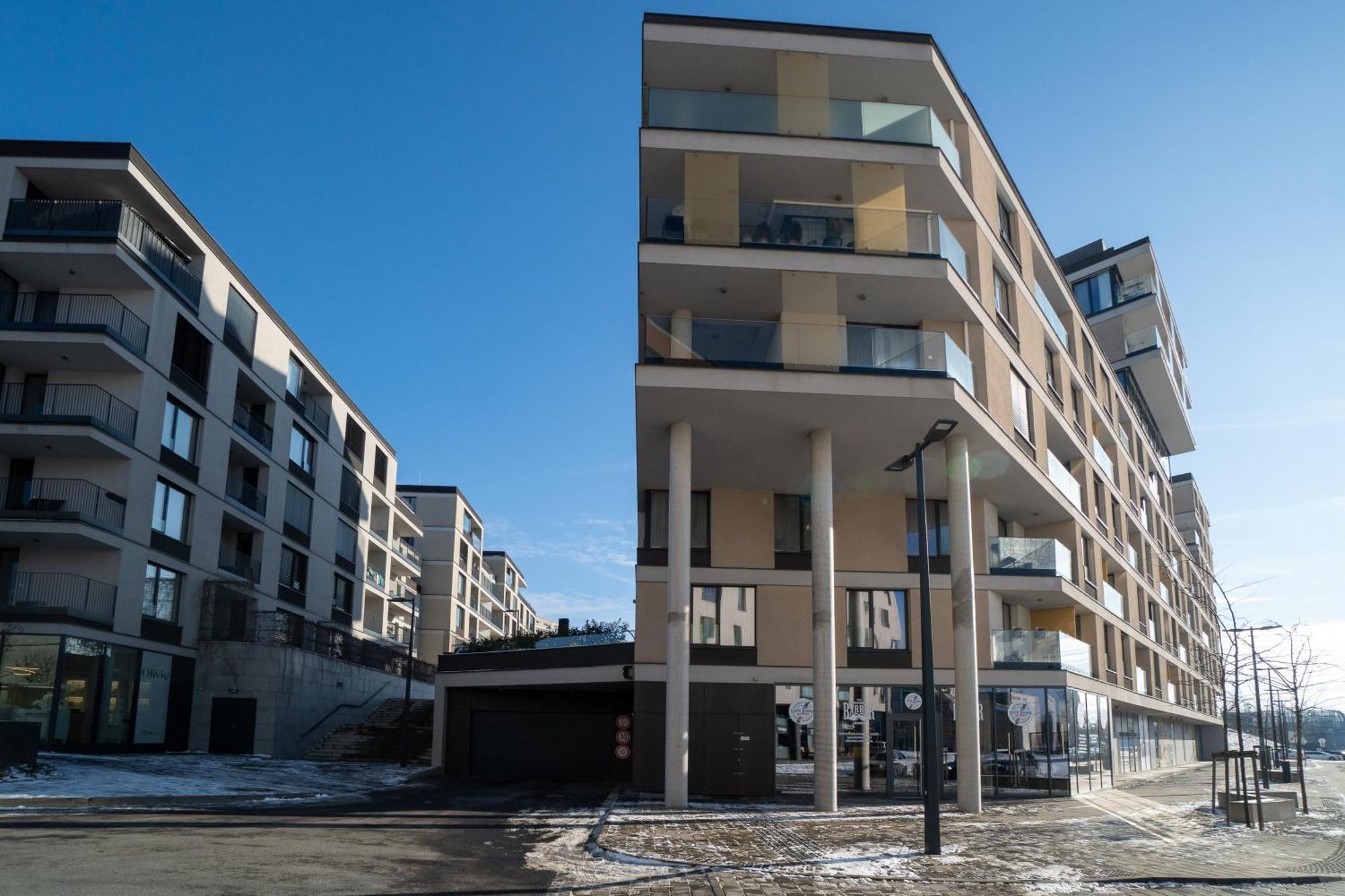 Bnb New Beautiful Apartment In The Center Of Ostrava With Option Garage Parking Esterno foto