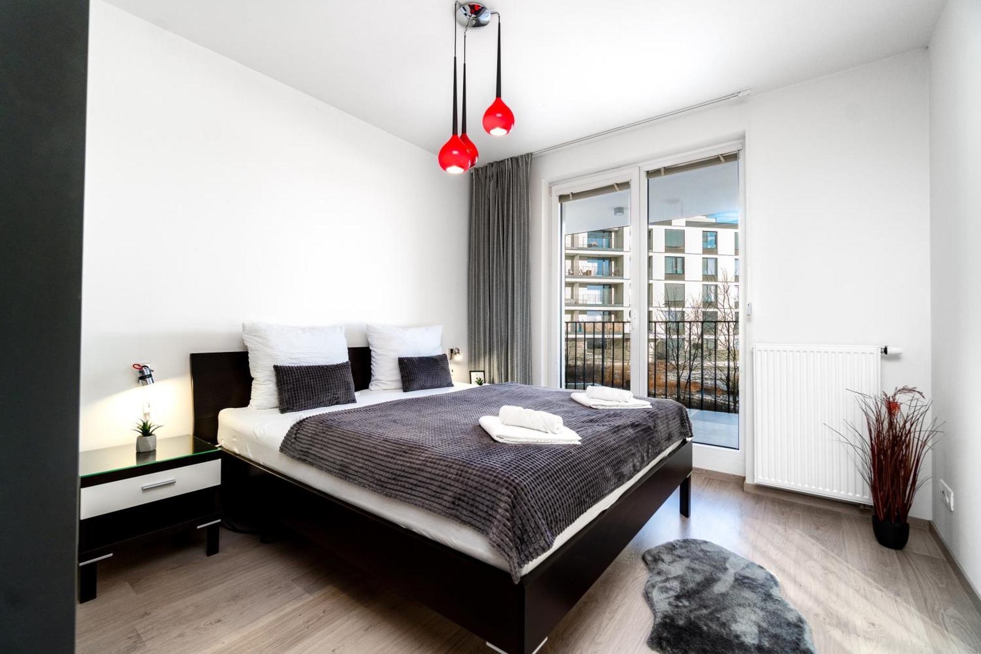 Bnb New Beautiful Apartment In The Center Of Ostrava With Option Garage Parking Esterno foto