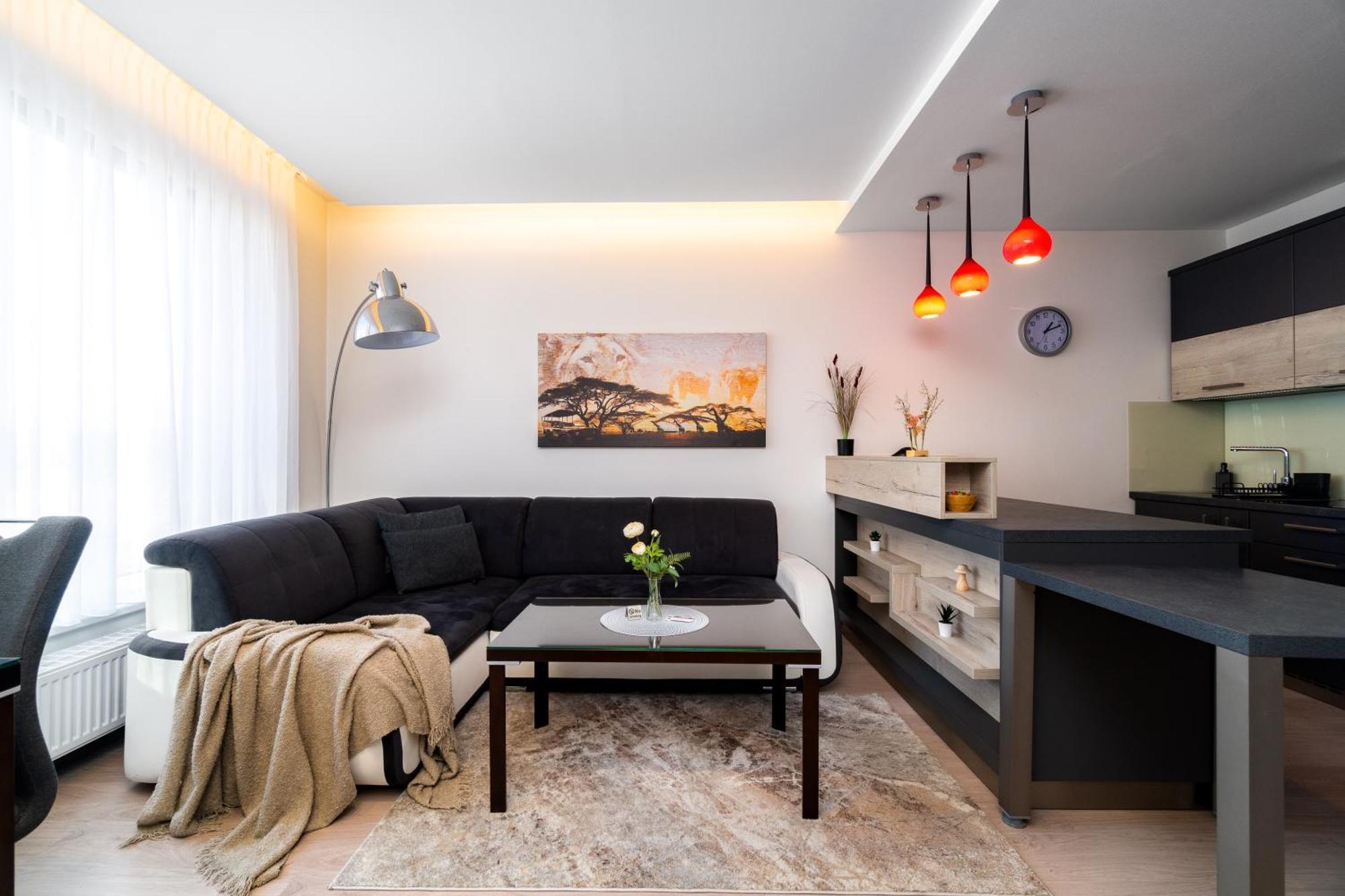 Bnb New Beautiful Apartment In The Center Of Ostrava With Option Garage Parking Esterno foto